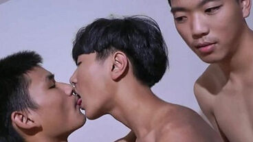 亚洲直男三人行