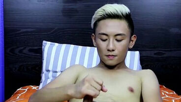 Cute asian twink Ty Neiman splashing hot cum on himself