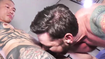 Muscular Bottom JackMackenroth Barebacked By Damian Dragon